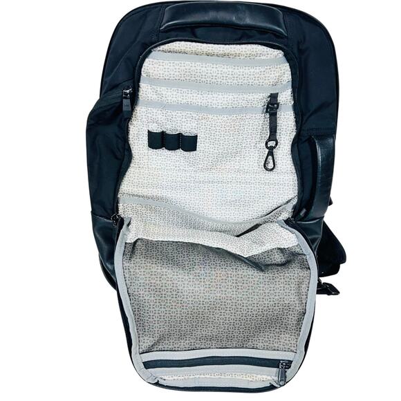 Knack Backpack Series 2 Laptop Travel Carry On Bag Small Expandable Black - Picture 6 of 16